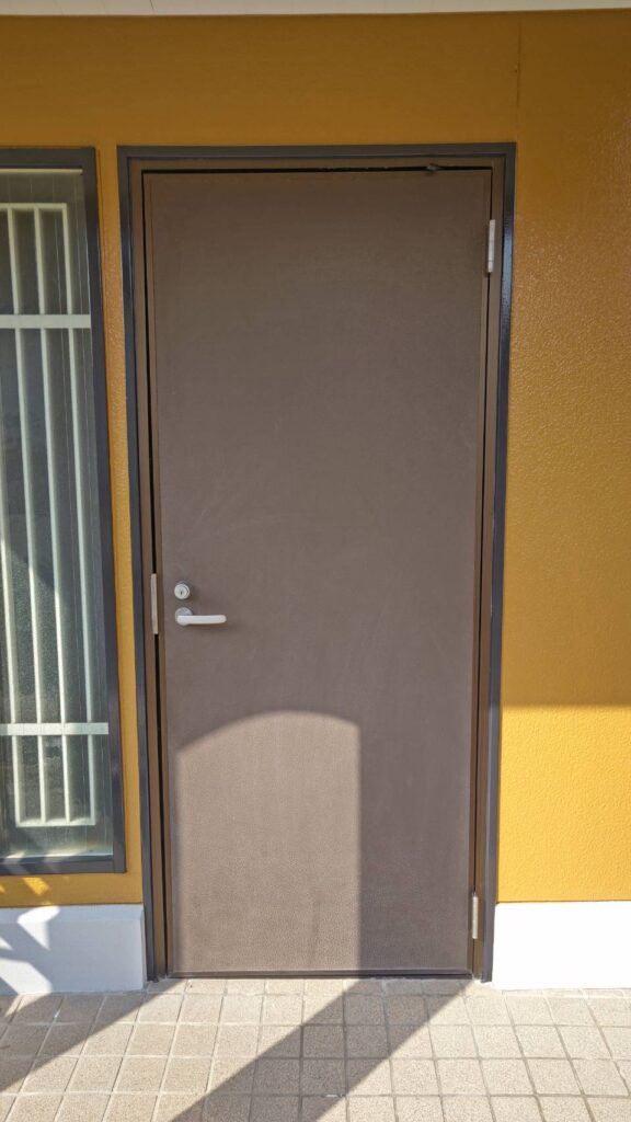 多治見市　多治見　玄関交換工事　リシェント　施工前