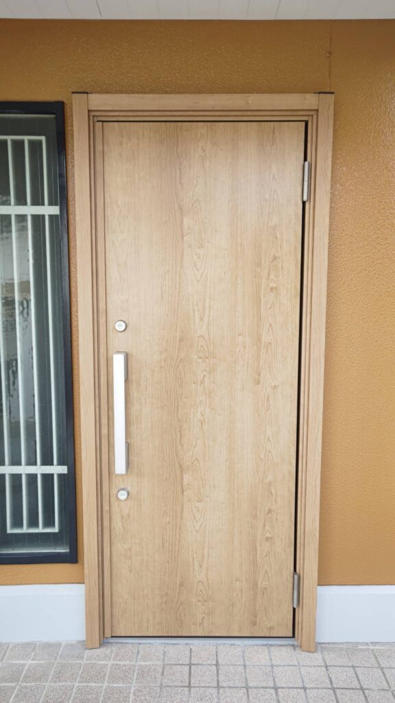 多治見市　多治見　玄関交換工事　リシェント　施工後