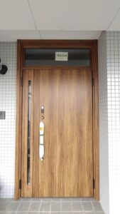 岐阜市　岐阜　玄関交換工事　リシェント　施工後