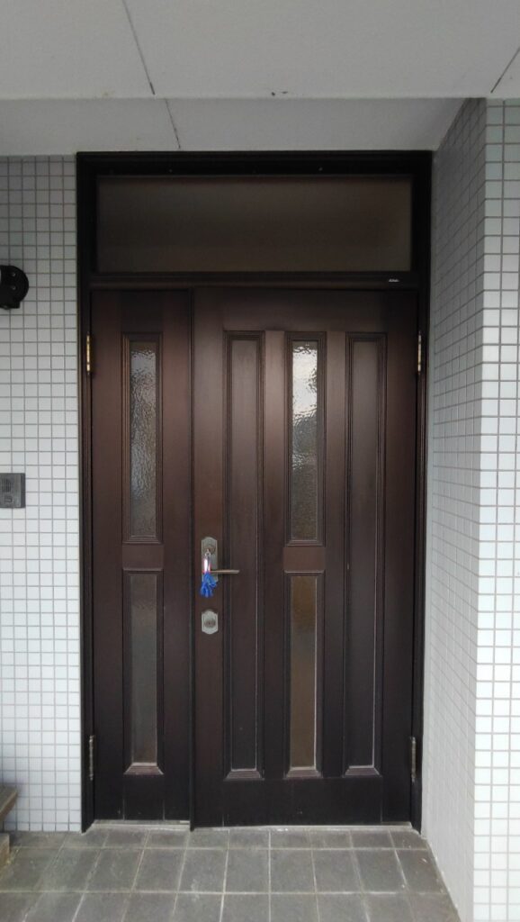 岐阜市　岐阜　玄関交換工事　リシェント　施工前