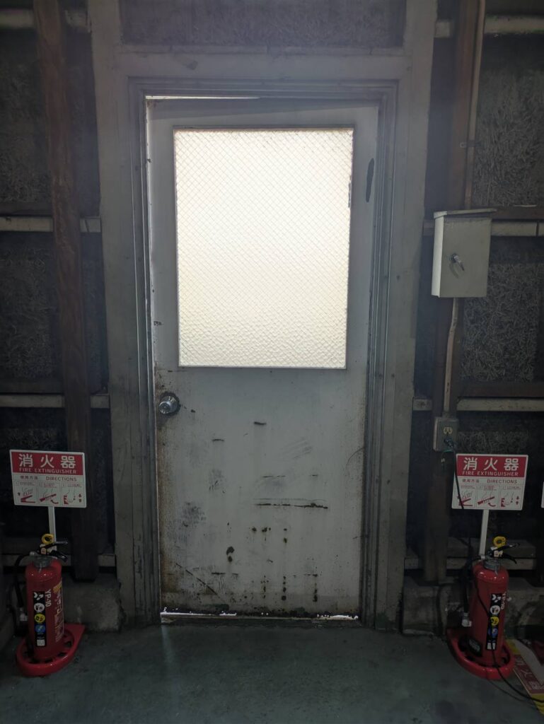 ロンカラードア　施工前　小牧市