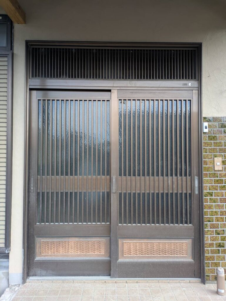 一宮市　リシェント　玄関引戸　施工前