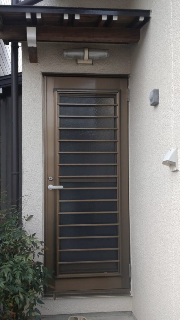 勝手口　リフォーム　施工前　大垣市