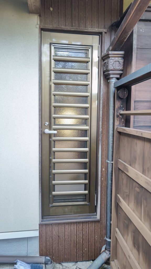 勝手口　リフォーム　施工後　一宮市