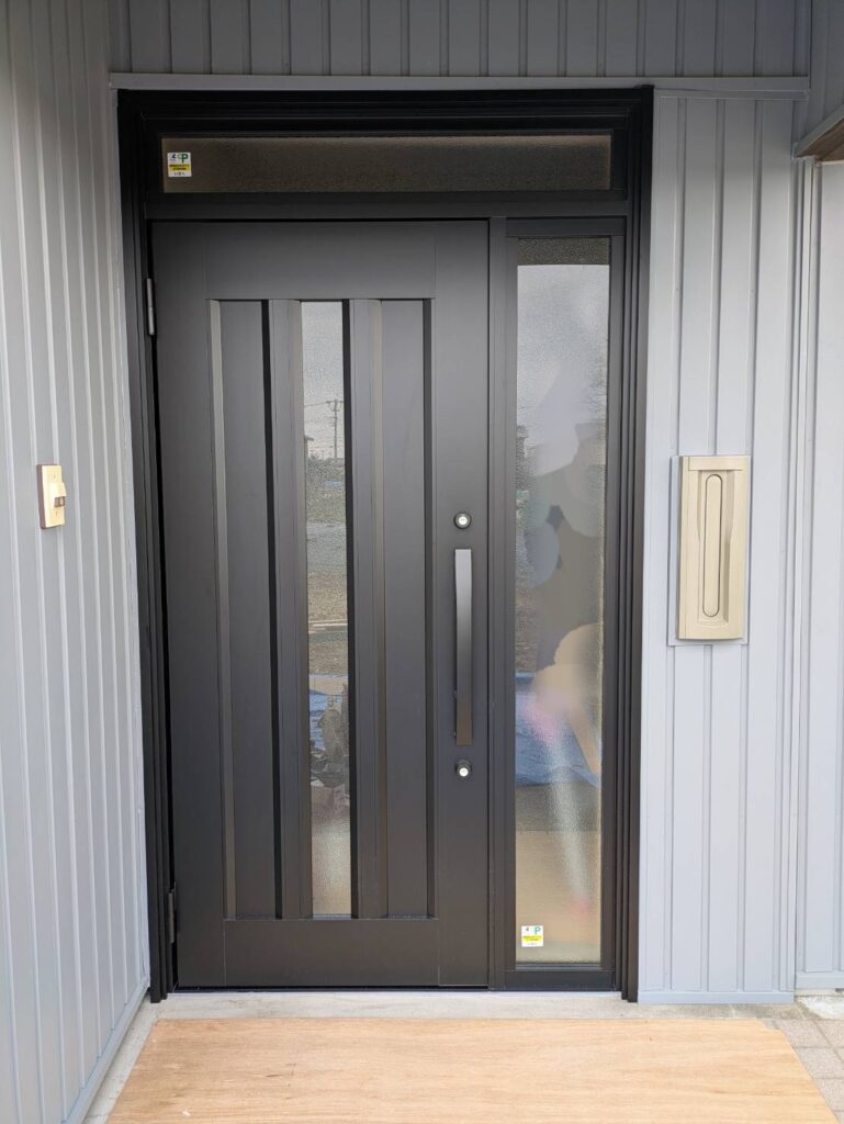 玄関　リシェント　施工後　一宮市