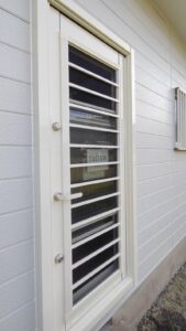 勝手口　リフォーム　施工後　本巣市