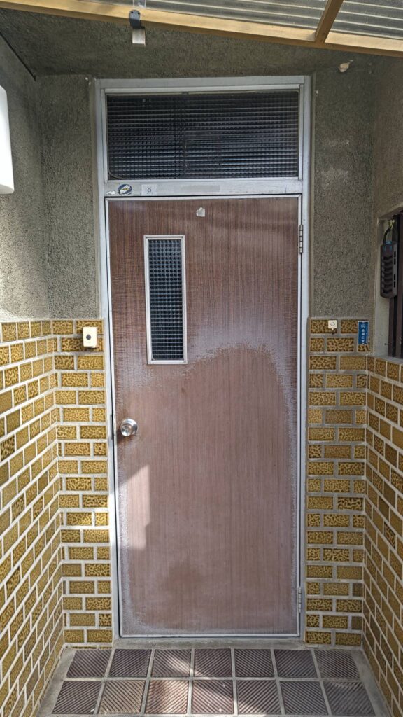 玄関　リシェント　施工前　稲沢市