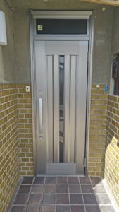 玄関　リシェント　施工後　稲沢市