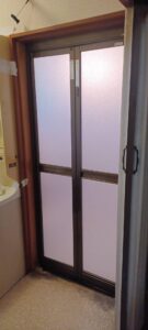 浴室ドア　交換後　岐阜市