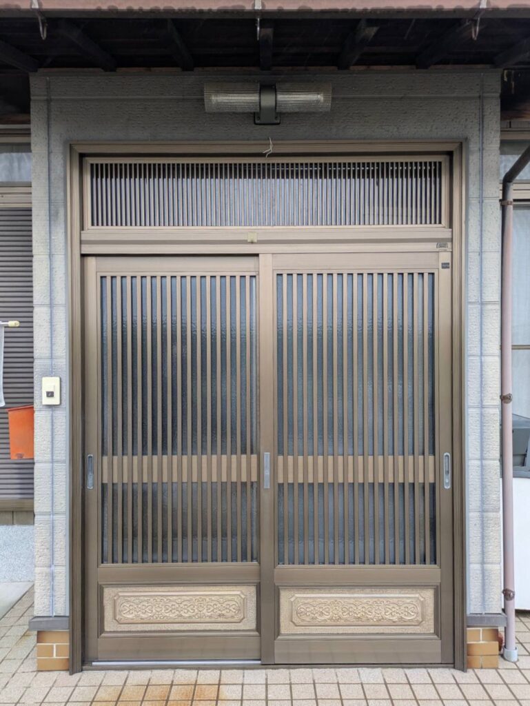 稲沢市　リシェント　玄関引戸　施工前