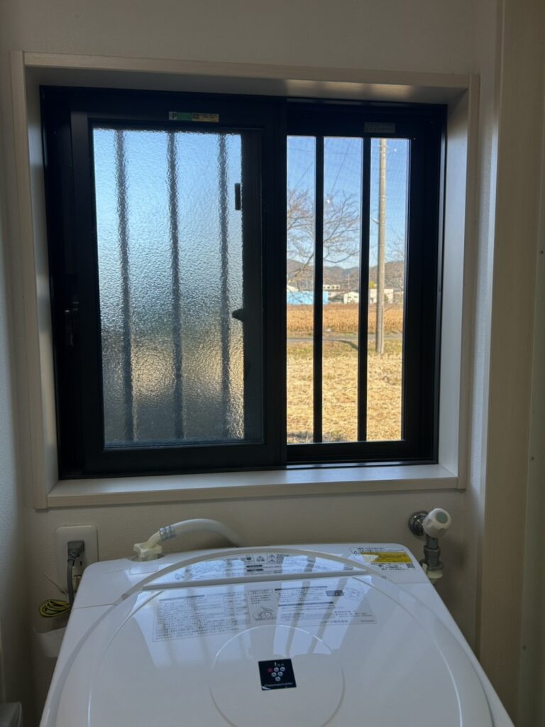 内窓　インプラス　施工前　池田町