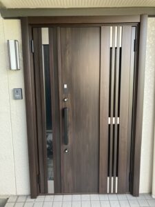 玄関　リシェント　施工後　愛西市