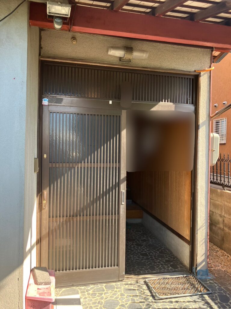 小牧市　リシェント　玄関引戸　施工前