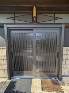 稲沢市　リシェント　玄関引戸　施工後