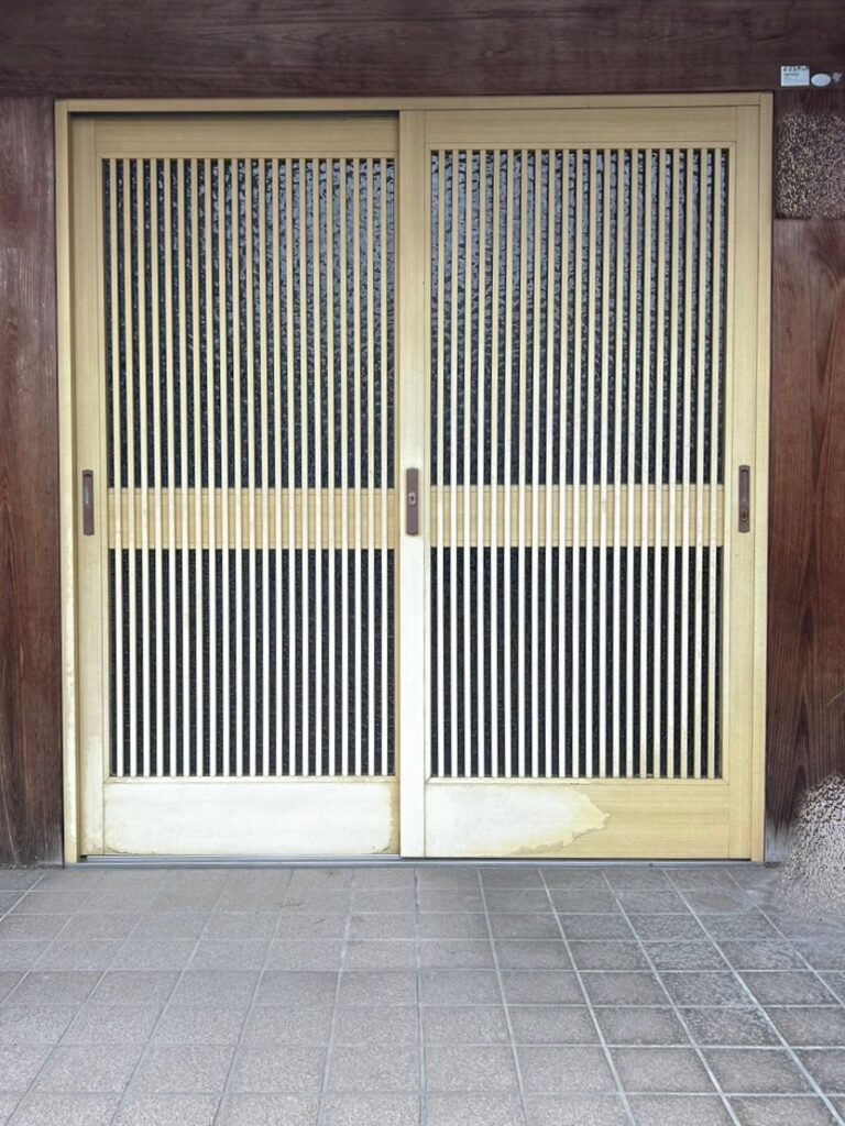 玄関　リフォーム　本巣市　　玄関引戸ＪＳ　施工前