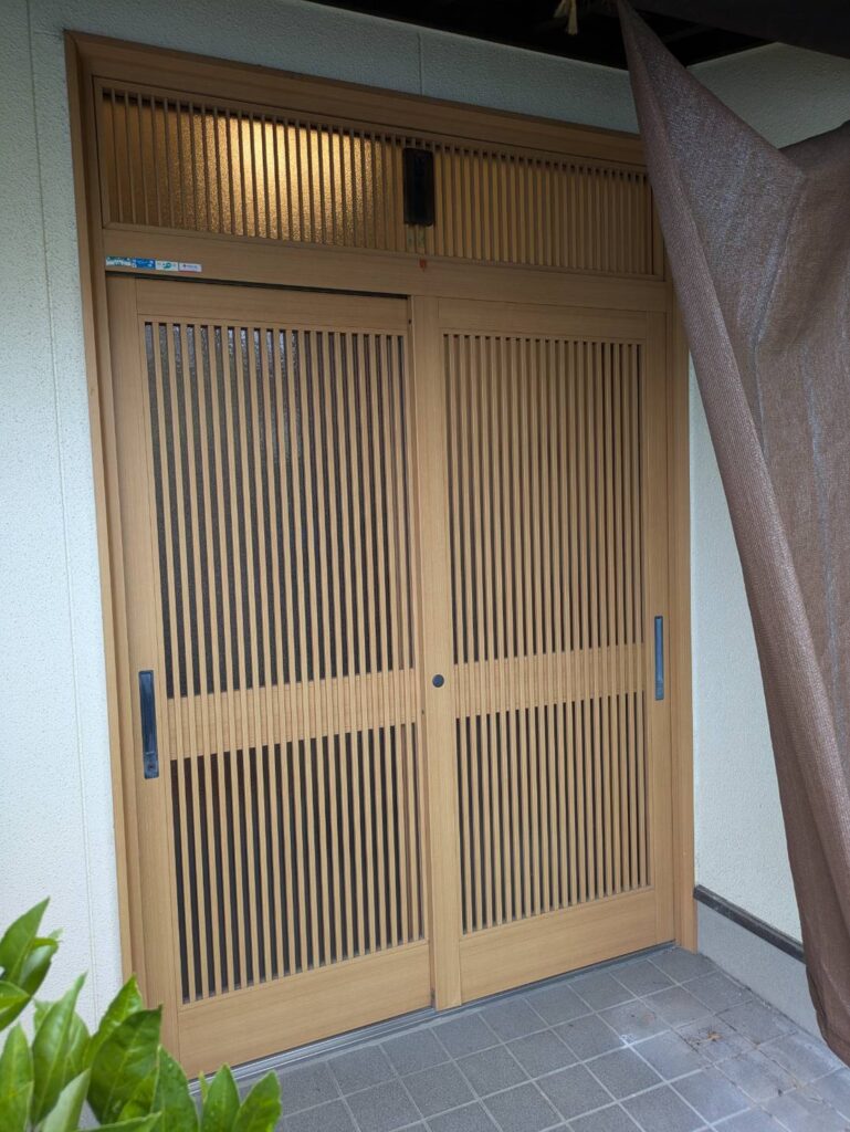 玄関　玄関引戸　リフォーム　春日井市　施工前