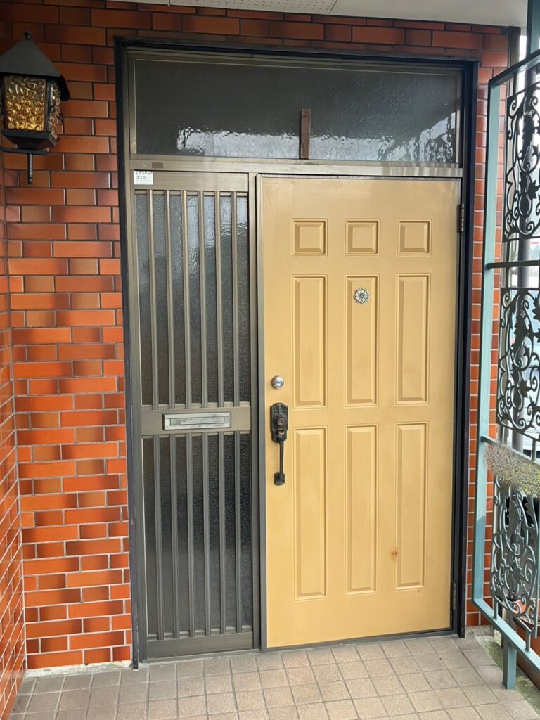 玄関　リシェント　施工前　一宮市