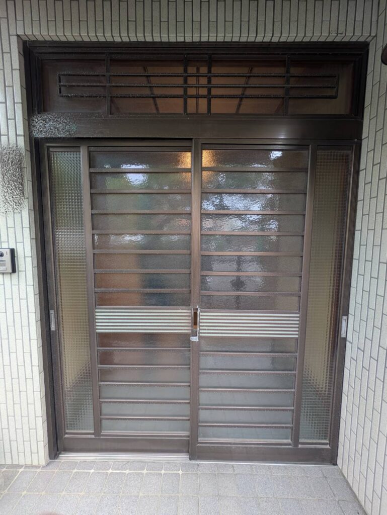 玄関　玄関引戸　リフォーム　春日井市　施工前