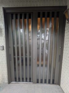 玄関　玄関引戸　リフォーム　春日井市　施工後