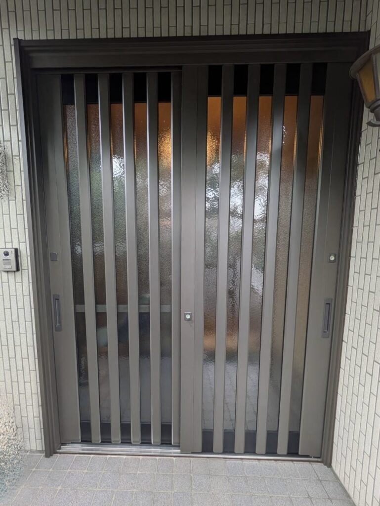 玄関　玄関引戸　リフォーム　春日井市　施工後