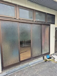 窓　ガラス　交換　施工後　養老町