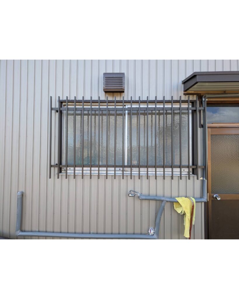 一宮市　面格子　防犯　施工後