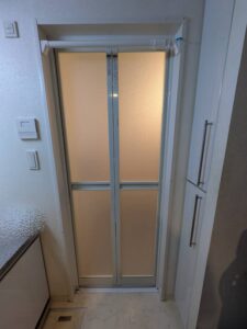 浴室ドア　交換　名古屋市　施工後