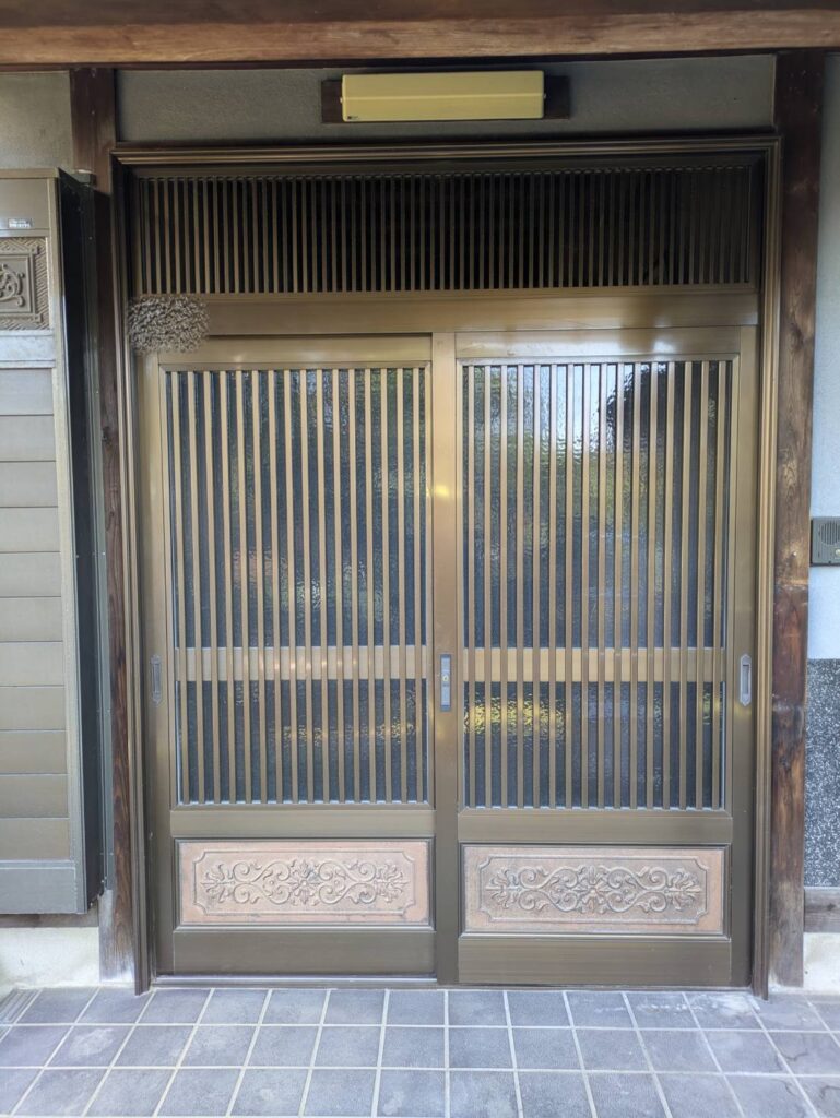 玄関　玄関引戸　リフォーム　一宮市　施工前
