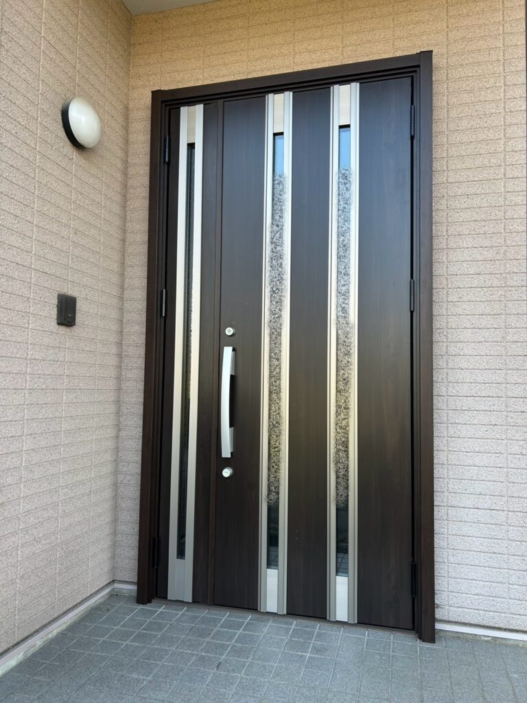 玄関　リシェント　施工後　瑞穂市
