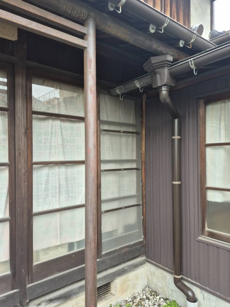 目隠し可動ルーバー　岐阜市　施工前